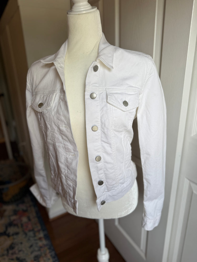 GAP White Denim Jacket — Size Small
