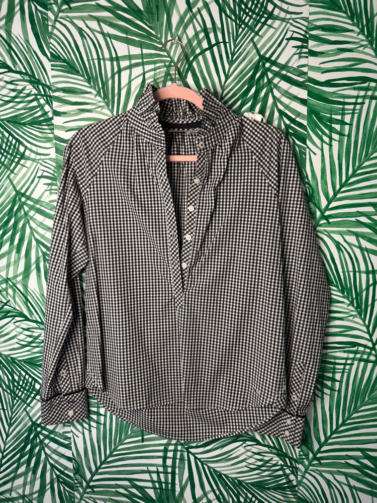 Vineyard Vines Black Gingham Ruffle Collar Blouse β Size 6