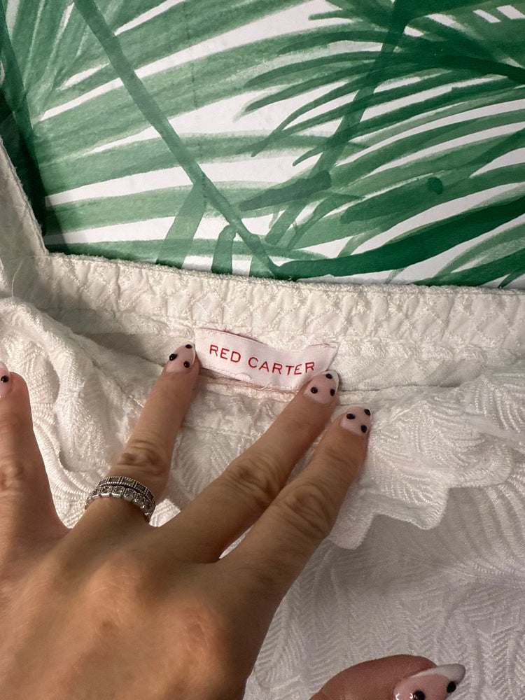 Red Carter Textured White Crop Top – Size Unknown (Fits S/M)