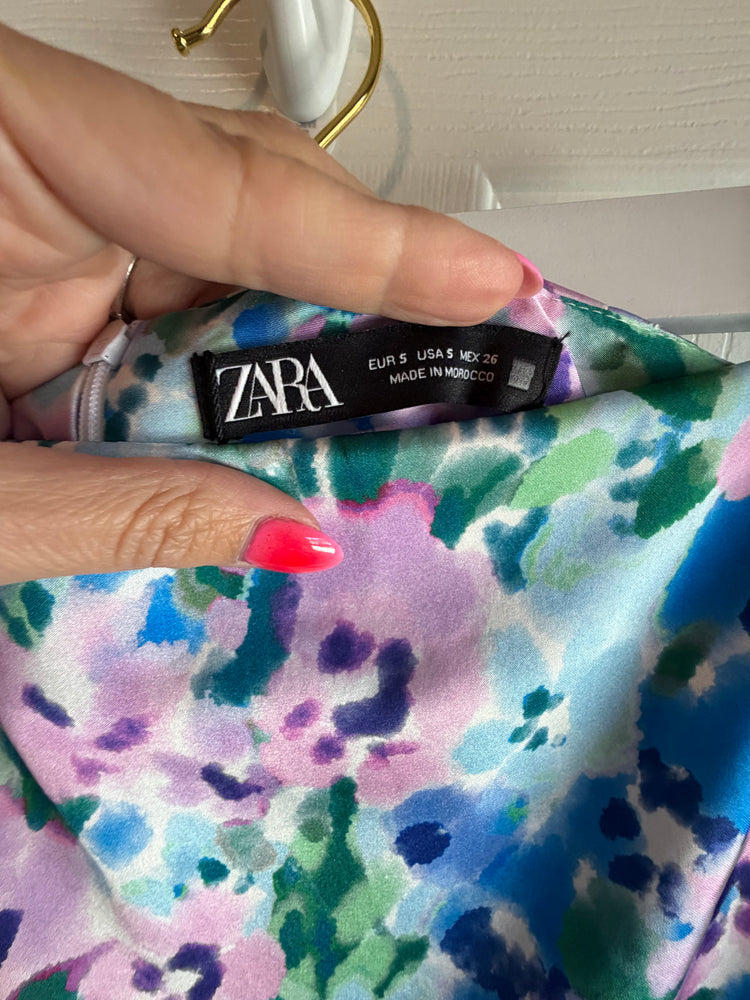 ZARA floral satin skort