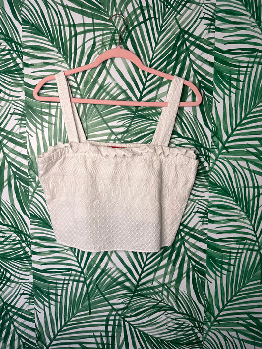 Red Carter Textured White Crop Top – Size Unknown (Fits S/M)