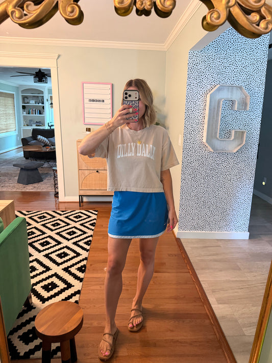 Dilly Dally Crop Tee